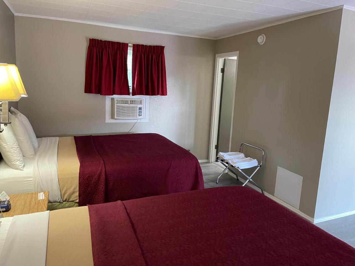 Timberly Motel Gaylord Zewnętrze zdjęcie