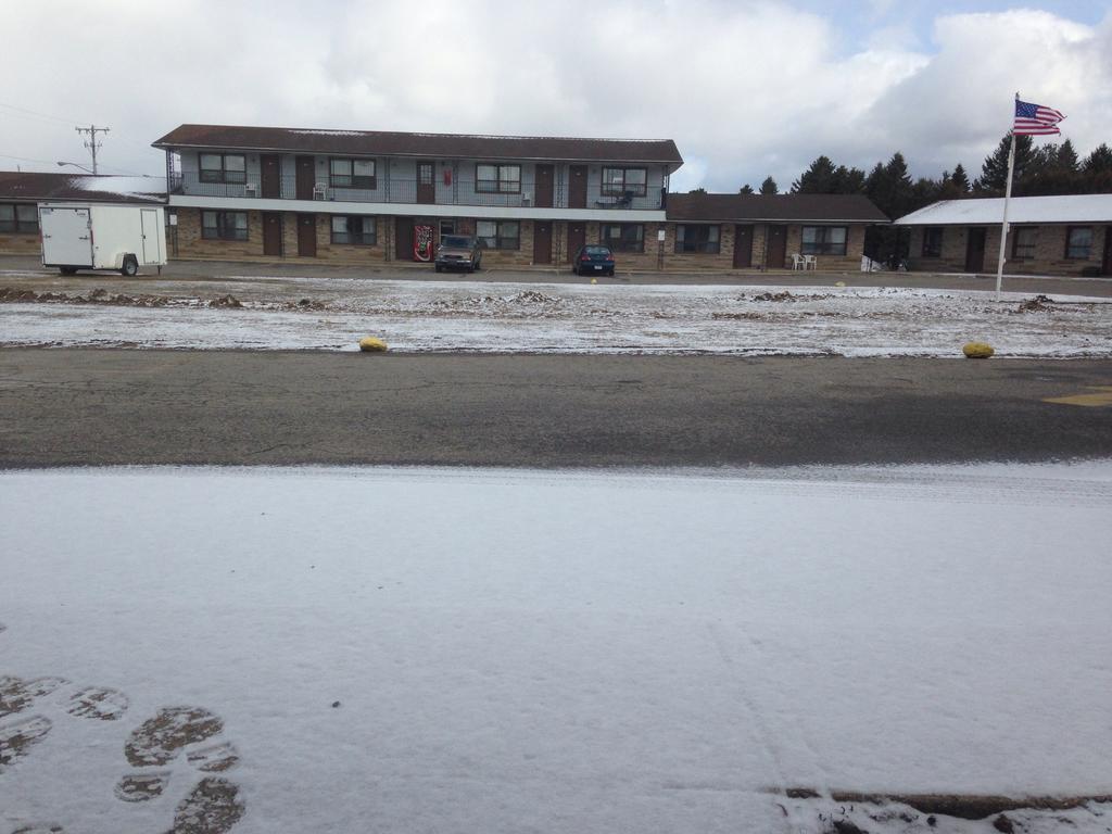 Timberly Motel Gaylord Zewnętrze zdjęcie