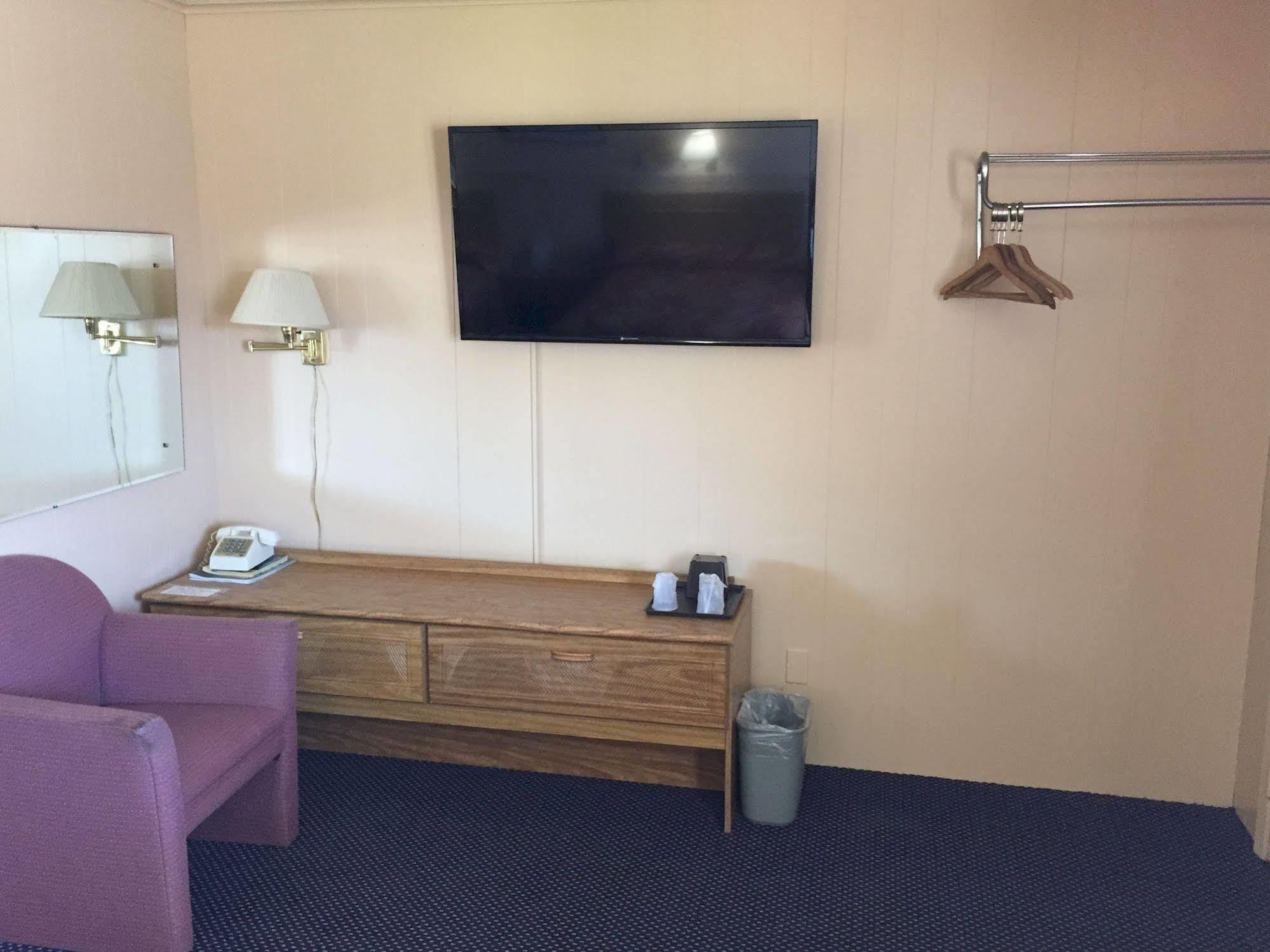 Timberly Motel Gaylord Zewnętrze zdjęcie