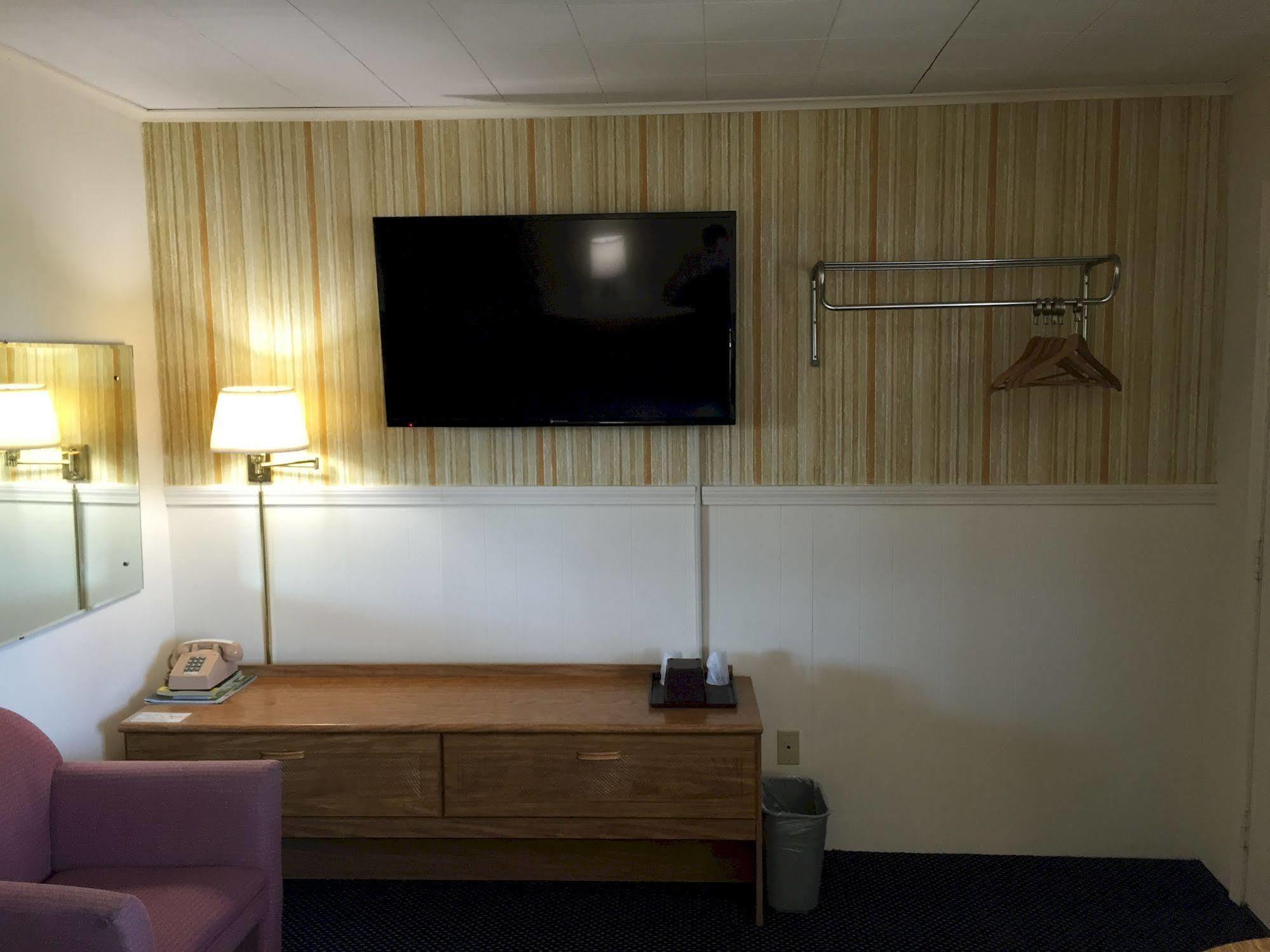 Timberly Motel Gaylord Zewnętrze zdjęcie