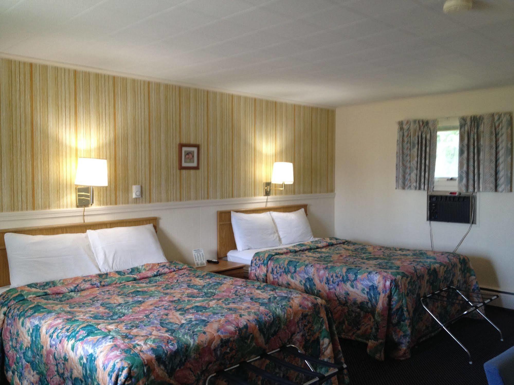 Timberly Motel Gaylord Zewnętrze zdjęcie