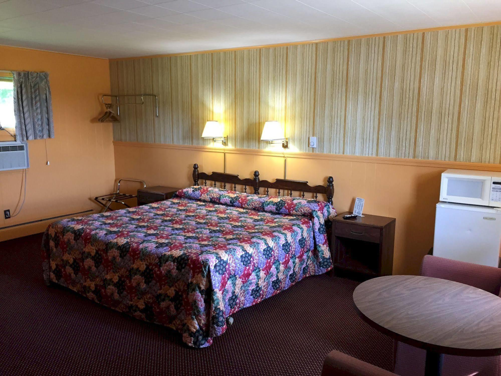 Timberly Motel Gaylord Zewnętrze zdjęcie